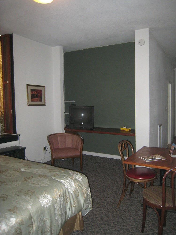 Deadwood Dick'S Hotel ภายนอก รูปภาพ